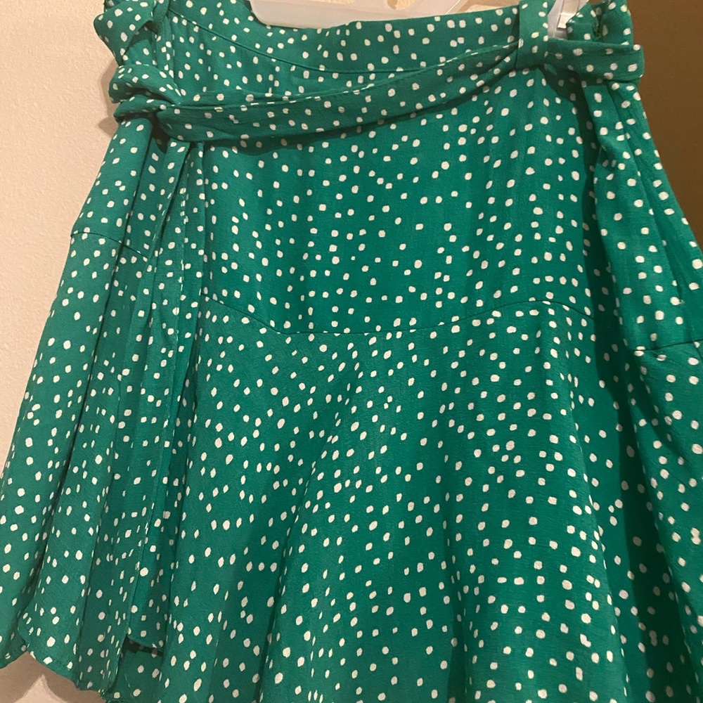 NWOT Zara Skort
